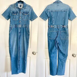 Gap Shortsleeve Denim Jumpsuit in Medium Indigo - Size 4 (Orig. $98)